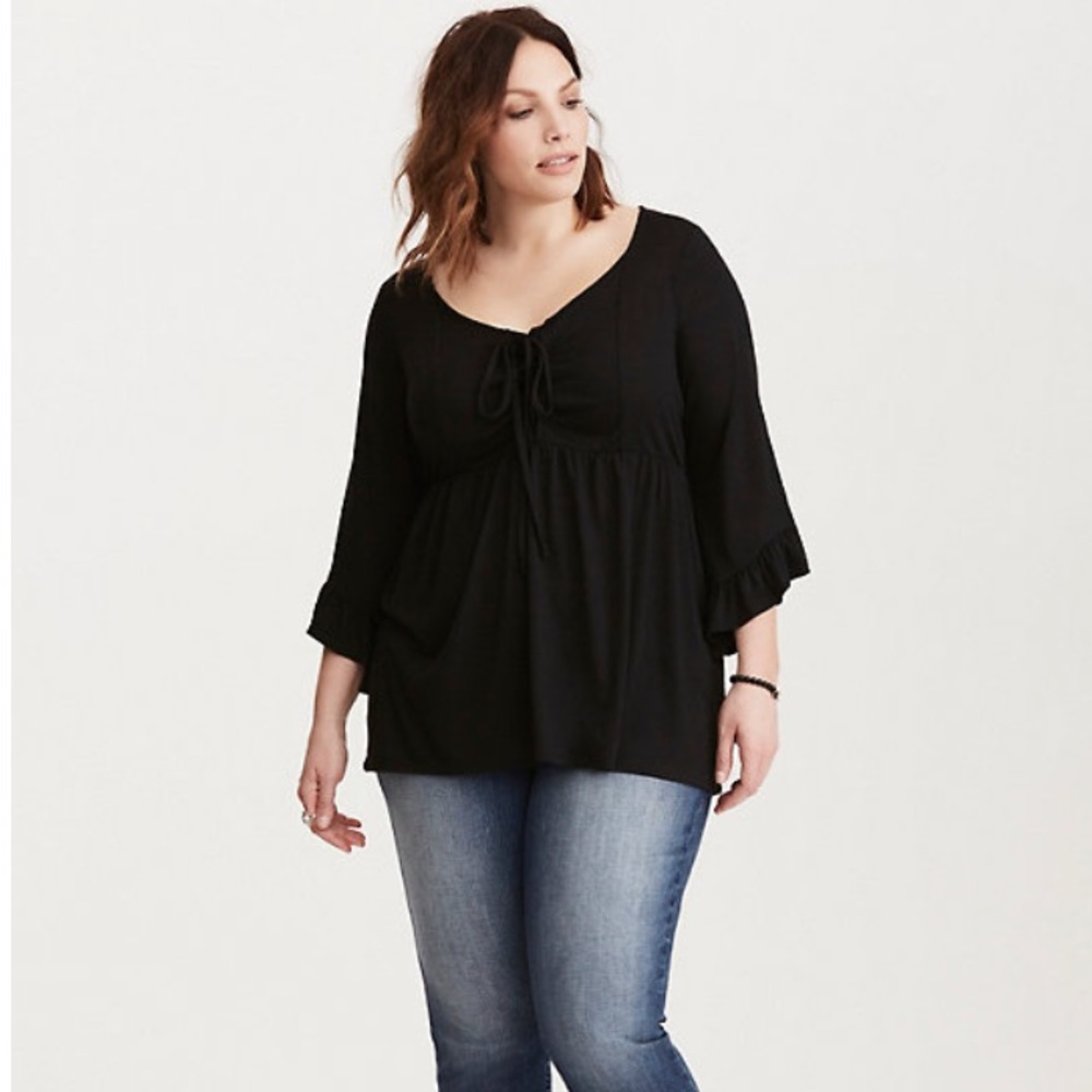 BELL SLEEVE BABYDOLL TOP